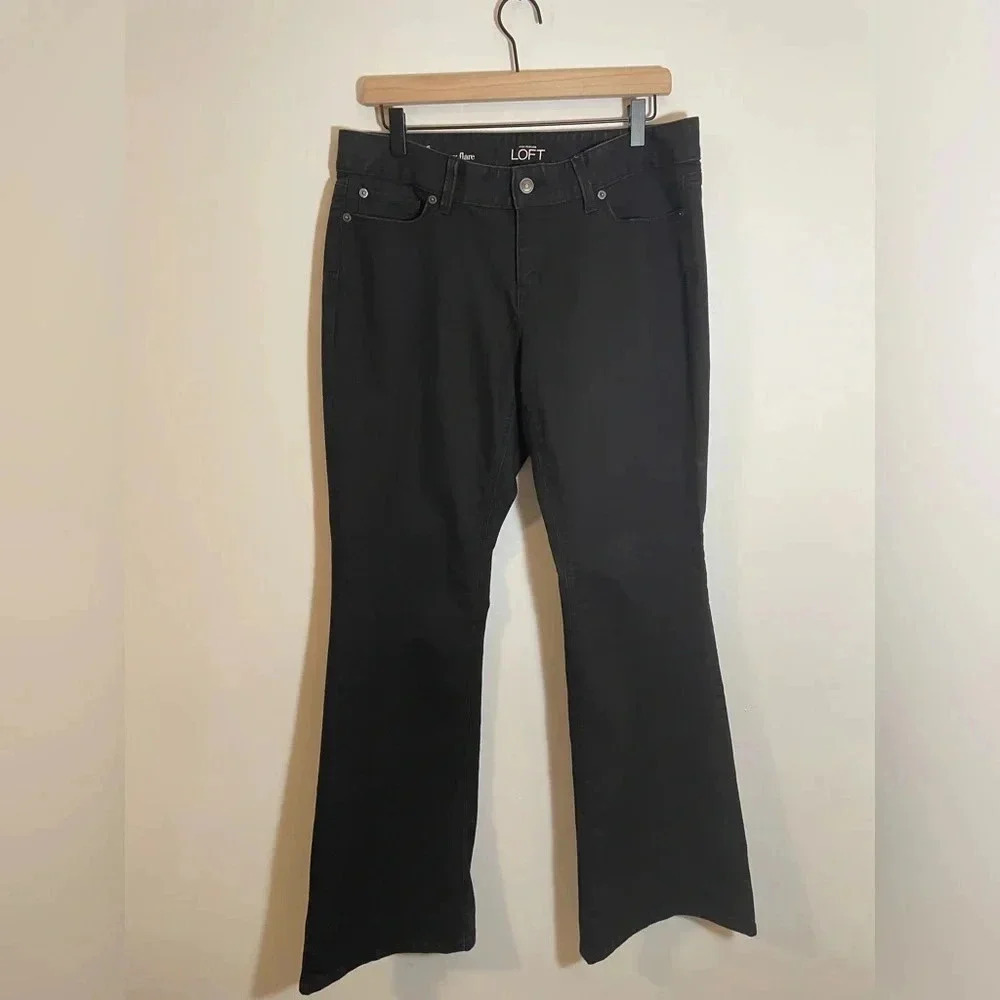 Ann Taylor Loft Curvy Flare Black Jeans, Women’s Size 10